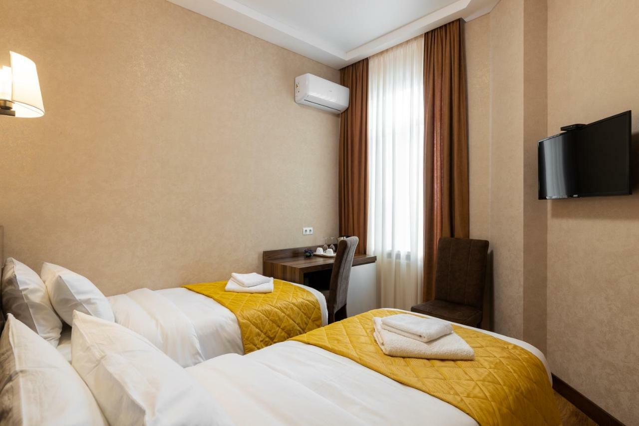 טביליסי Ornament Hotel מראה חיצוני תמונה