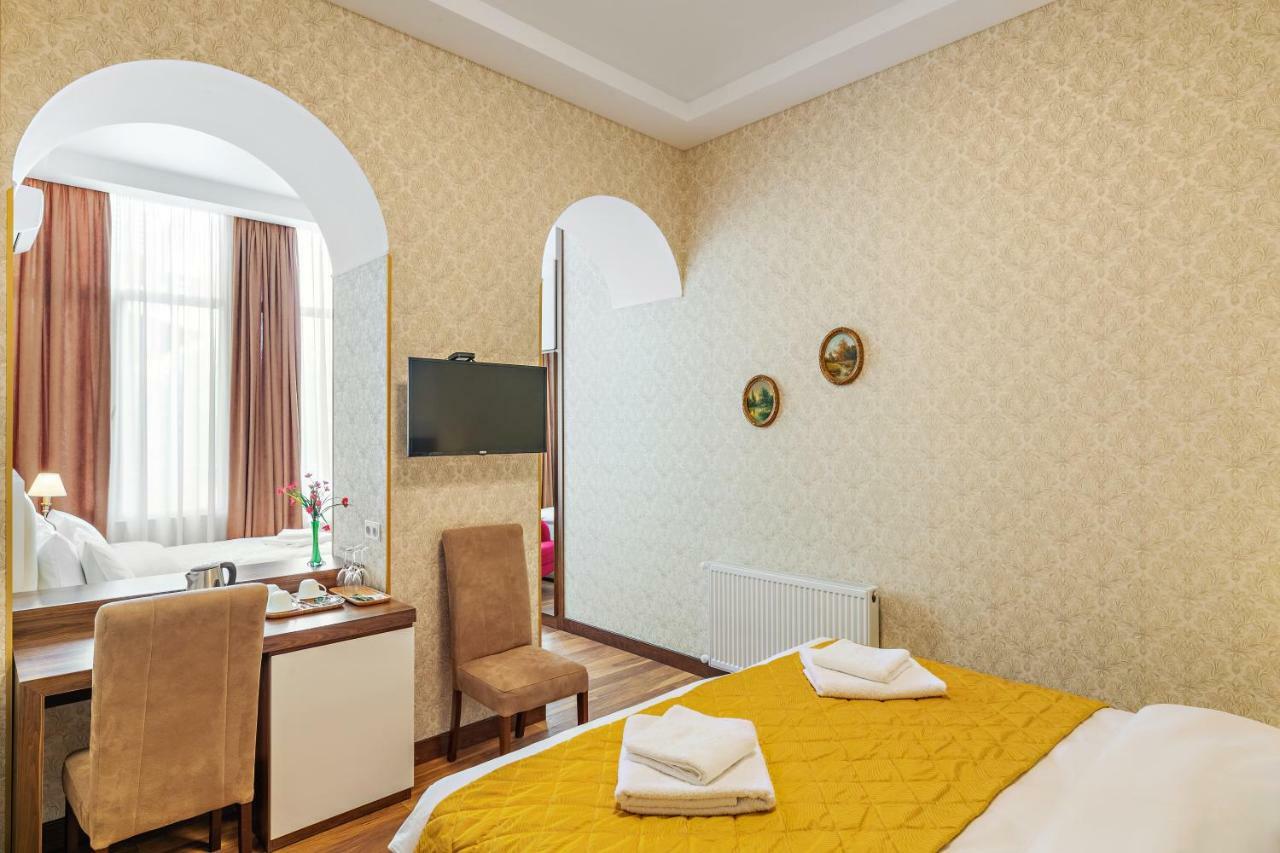 טביליסי Ornament Hotel מראה חיצוני תמונה